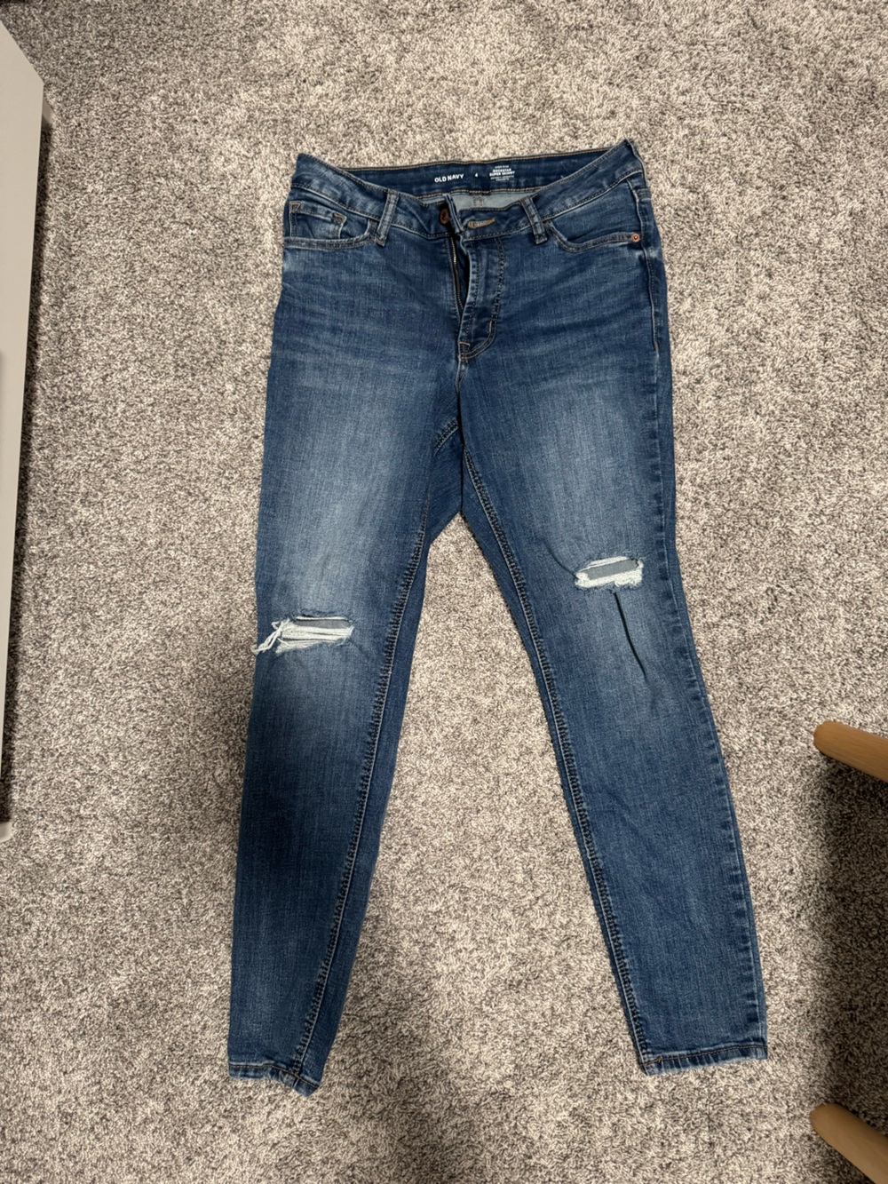 Old Navy High rise Rockstar super skinny (size 4)